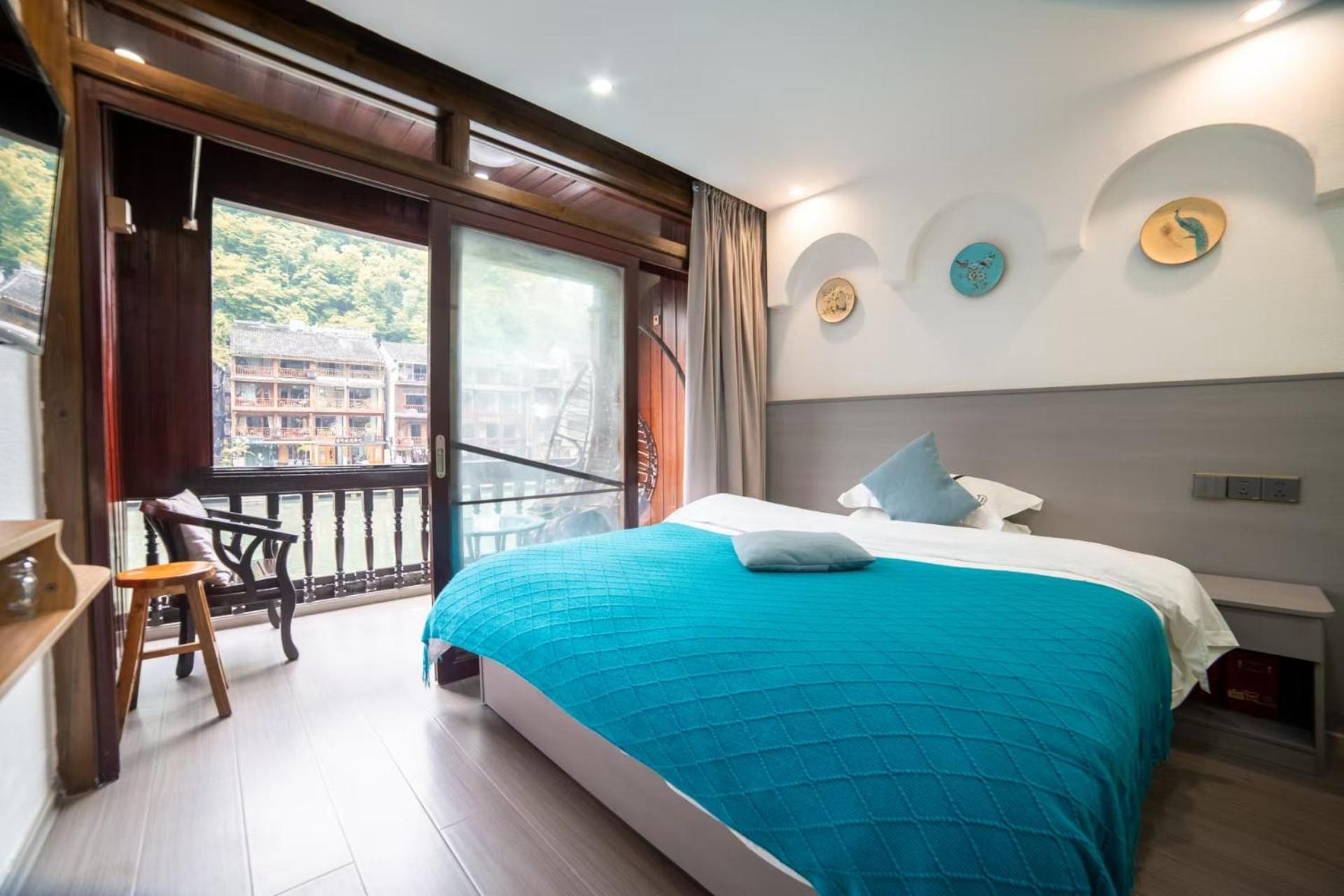 Fenghuang Ancient Town Lazy Cat Riverside Inn Extérieur photo