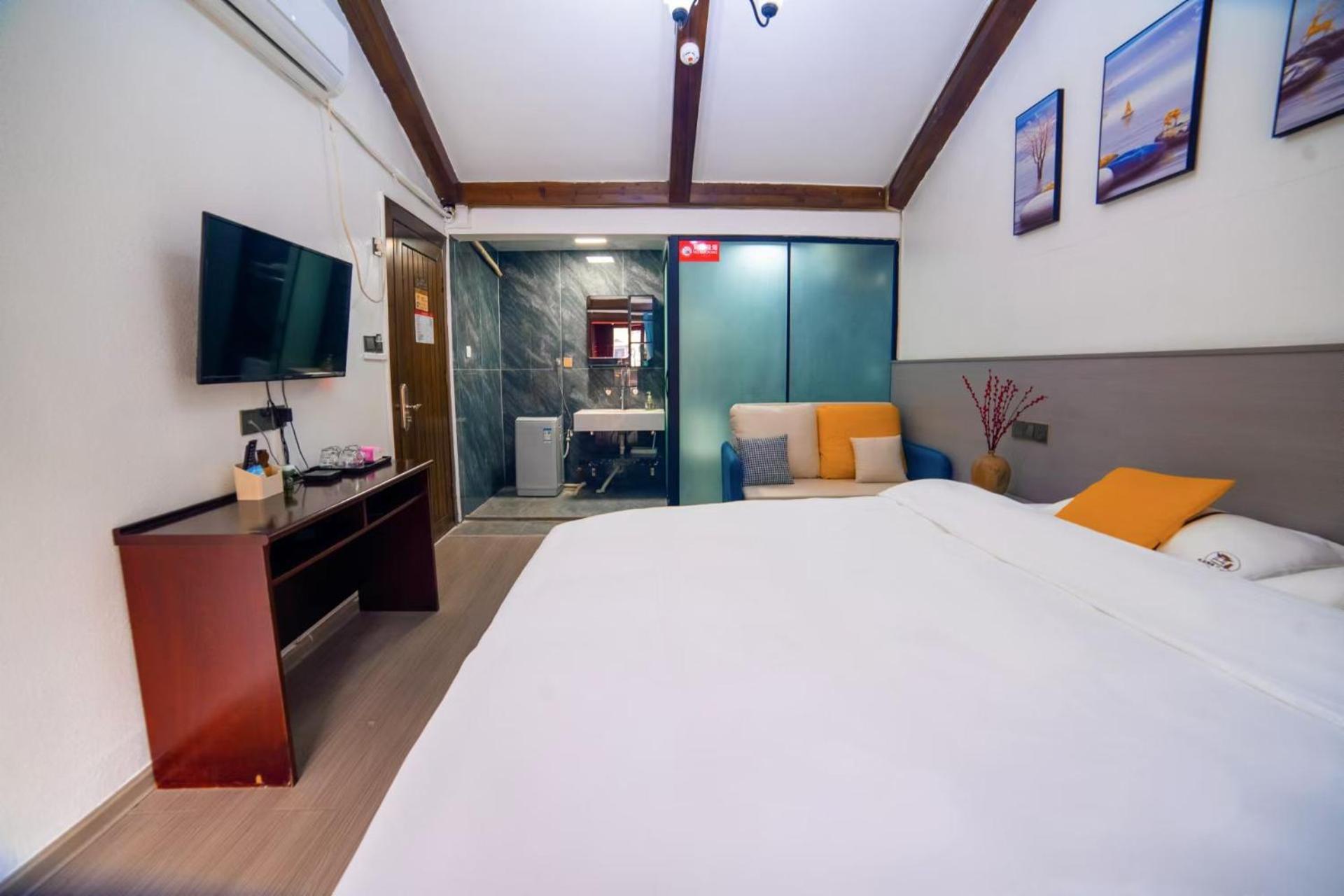 Fenghuang Ancient Town Lazy Cat Riverside Inn Extérieur photo